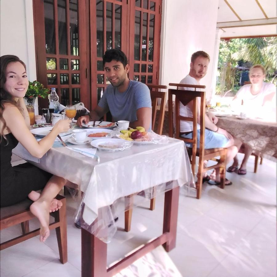 Yaluwa Tourist Rest Hotel Holambra Exterior foto