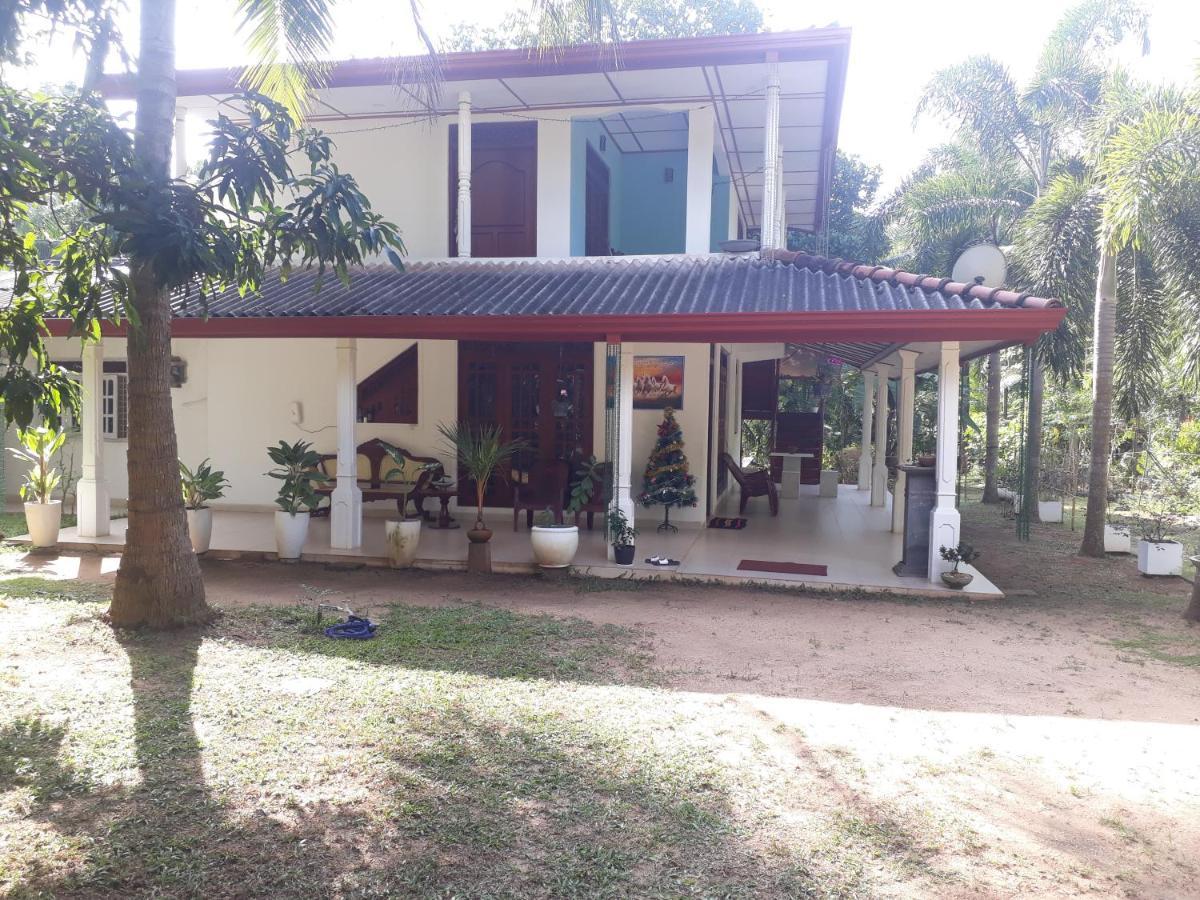 Yaluwa Tourist Rest Hotel Holambra Exterior foto
