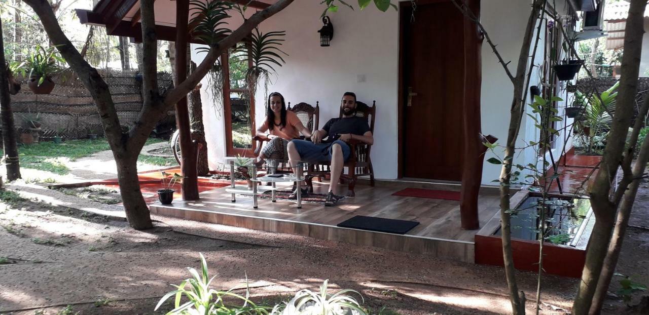 Yaluwa Tourist Rest Hotel Holambra Exterior foto